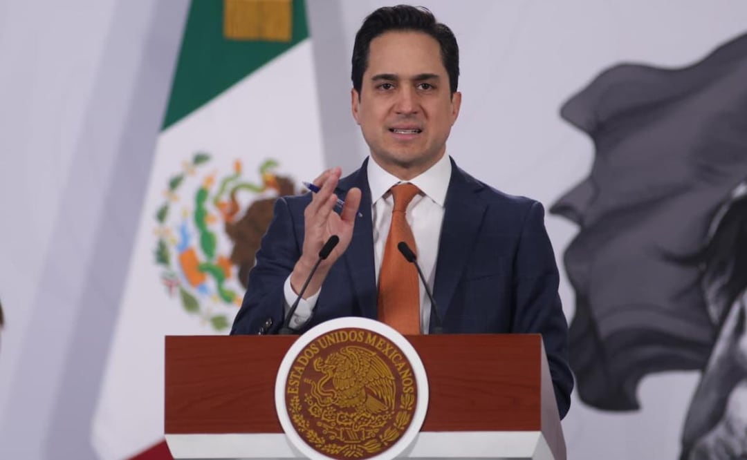 Jorge Alberto Mendoza Sánchez, director general de Banobras durante la conferencia de prensa de la presidenta Claudia Sheinbaum (23/04/2026). Foto: Carlos Mejía / EL UNIVERSAL