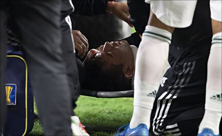 El 'Chucky' Lozano es baja de la Copa Oro tras la brutal entrada que lo mandó al hospital
