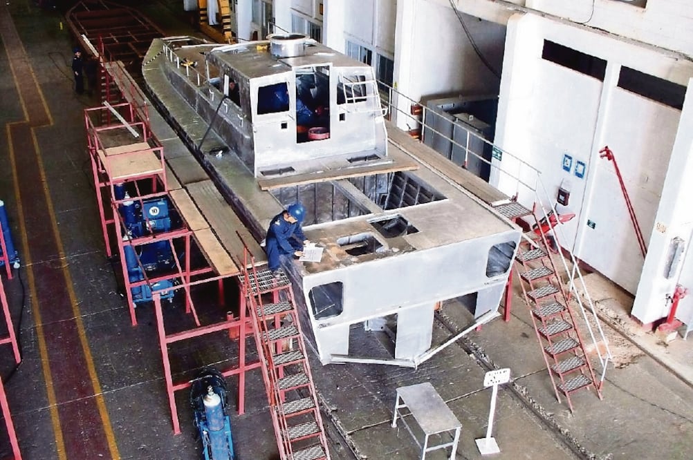 La industria de la Semar repara y da mantenimiento a su flota naval en sus astilleros, donde fabrica embarcaciones, entre otros, para Petróleos Mexicanos (SEMAR)