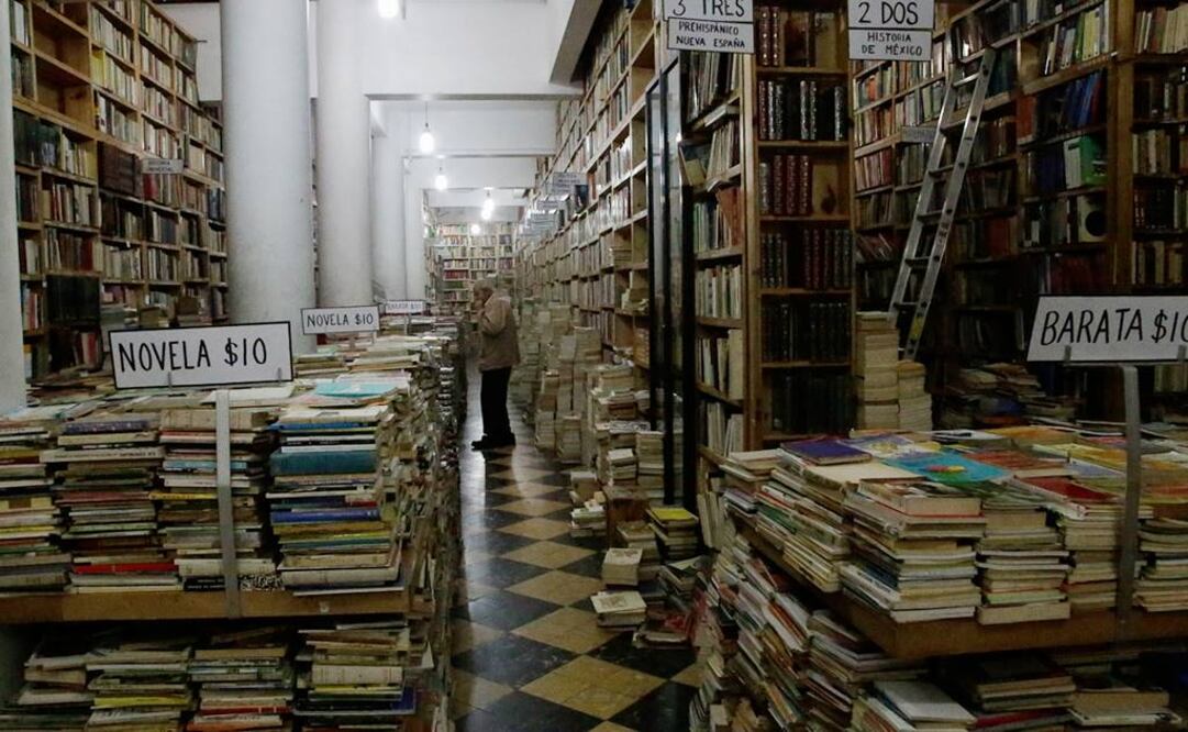 Todo tipo de ediciones convergen en un ambiente que huele a humedad, a tinta, a viejo. (FOTO: Archivo EL UNIVERSAL)