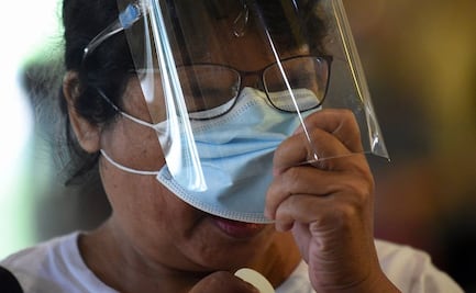 Caretas de plástico, ineficaces para detener al Covid-19, dice estudio en Japón