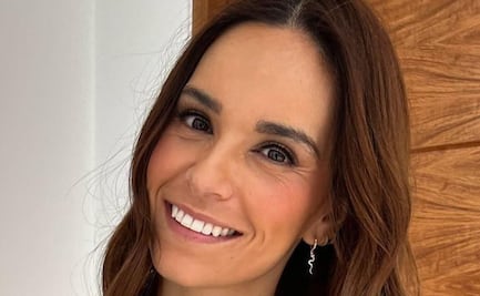 La minifalda dorada con el que Tania Rincón reventó la tendencia del verano 2023