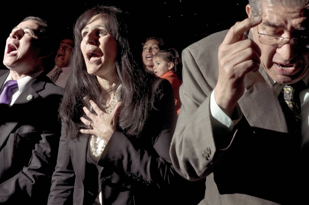 Nueva Era es una serie que Cuevas realizó de 2009 y 2014, que explora la búsqueda espiritual del ser humano. (CORTESÍA: JOSÉ LUIS CUEVAS)