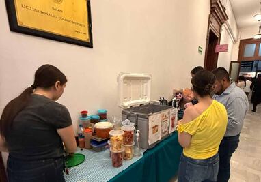 Chocan diputados del PAN y Morena por bazar dentro del Congreso de la CDMX; panista lo califica como un "tianguis"  