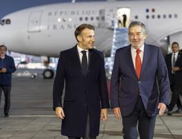 Emmanuel Macron llega a México para encuentro con Sheinbaum; lo recibe el canciller De la Fuente