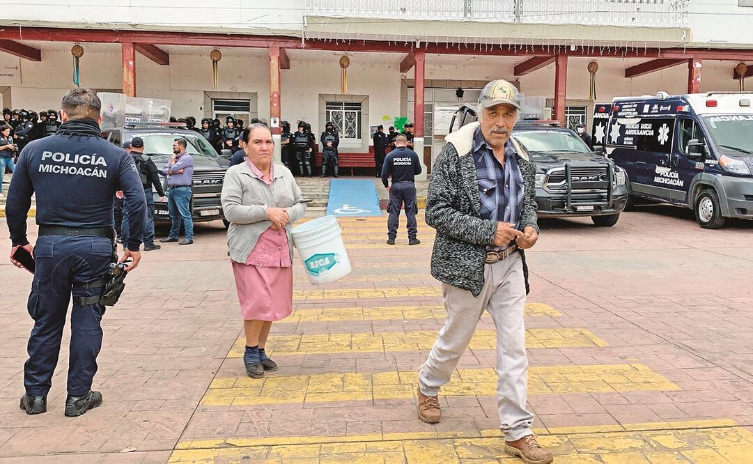 El despliegue de elementos ha permitido que pobladores reabran sus negocios y retomen su cotidianidad.