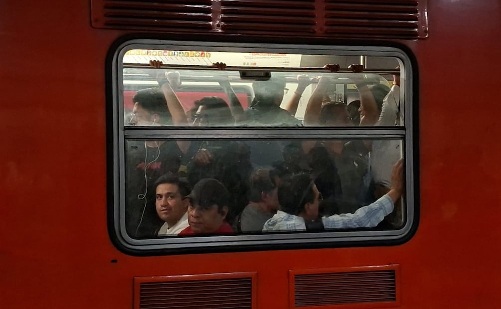 En redes sociales, usuarios señalan tardanza de trenes de 15 a 20 minutos en las líneas 1 y 3.| Foto: Brenda Martínez/ EL UNIVERSAL