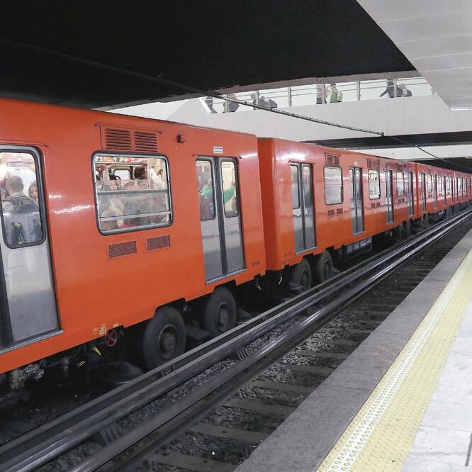 En 2016 CAF ganó la licitación pública en la entonces administración de Miguel Ángel Mancera y Jorge Gaviño al frente del STC. Foto: ARCHIVO EL UNIVERSAL