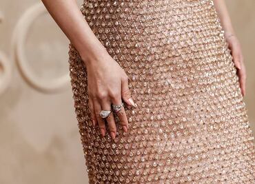 Esos son los vestidos de fiesta más elegantes (y accesibles) para deslumbrar en 2025