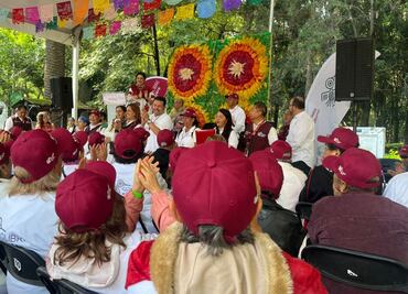 Viajan 200 beneficiarios del programa Colibrí de Plata a Acapulco; Sectur busca garantizar el derecho al esparcimiento