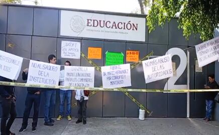 Bloqueo en la SEP por la CNTE; exigen destitución de directivo por malos manejos