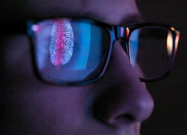 Detectar señales de cáncer de piel en el espejo del baño