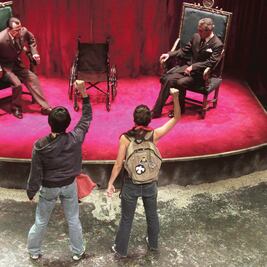 El teatro enjuicia a los demonios del 68