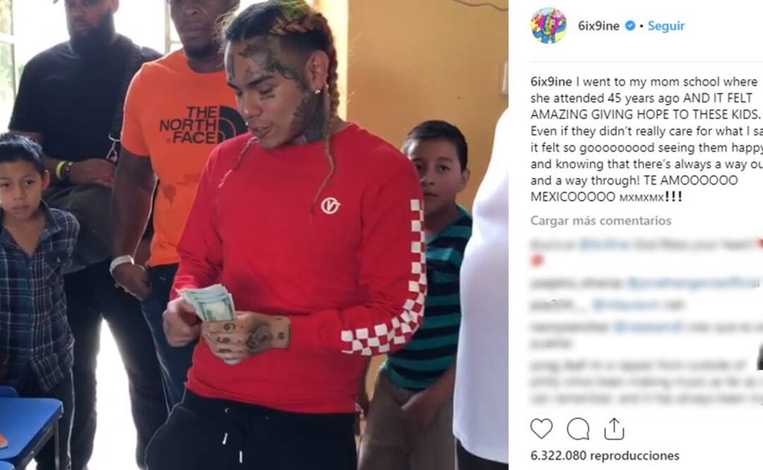 También repartió dólares en una escuela FOTO: INSTAGRAM