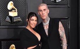 Kourtney Kardashian presume cuerpazo en bikini metálico a los 47 años y deslumbra