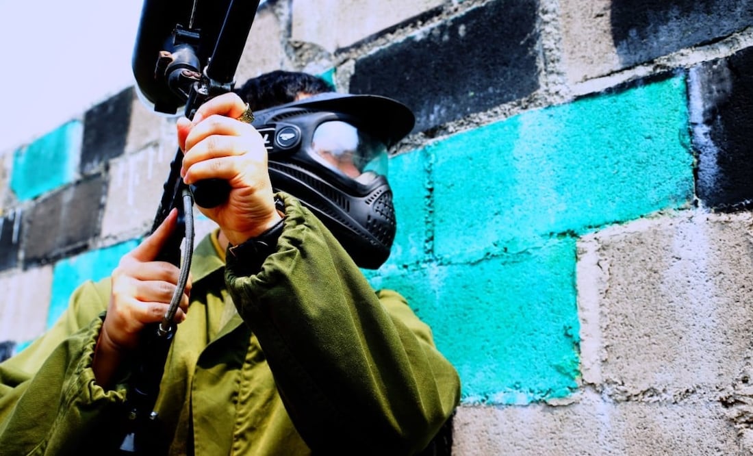 El gotcha es un deporte extremo que puedes hacer en parques de la CDMX y en sus alrededores. Foto: Pengyi zhang / Unsplash