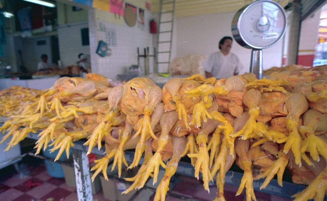 Profeco sanciona a más de 100 pollerías por irregularidades