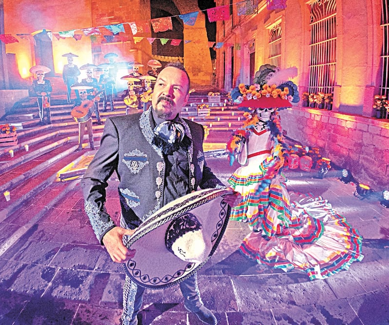 El 27 de novie mbre ofrecerá el espectáculo Mexicano hasta los huesos. CORTESÍA