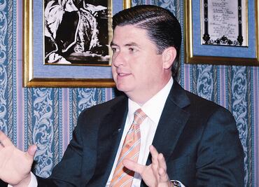 Ordena juez reponer procedimiento de Rodrigo Medina por peculado