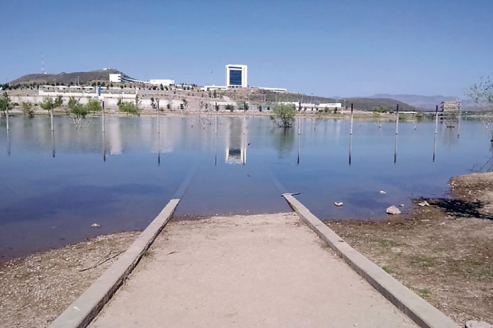 Actualmente el parque El Rejón se encuentra inundado, pues al realizar el proyecto no se consideró que el nivel del agua pudiera subir (LUIS FIERRO. EL UNIVERSAL)