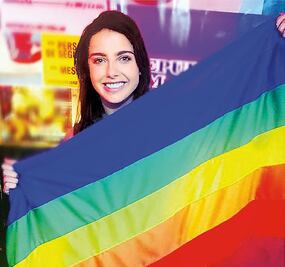 Michelle Renaud, gay por un día