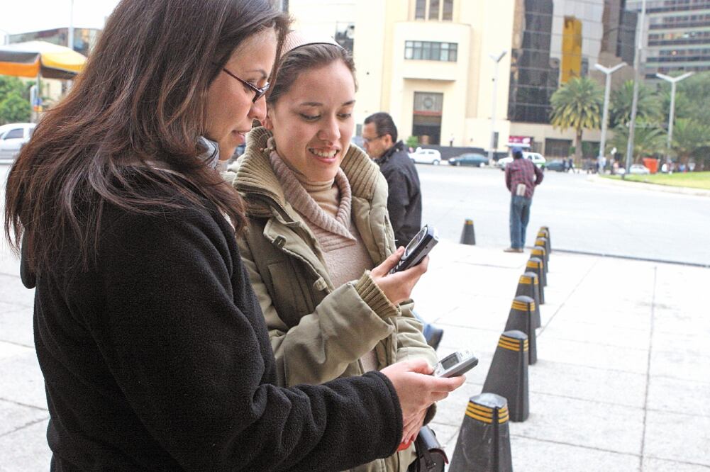 Hasta el momento, sólo han avanzado cinco interesados en espectro para radiocomunicación privada en la licitación que lleva a cabo el IFT. (ARCHIVO EL UNIVERSAL)