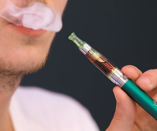 Suprema Corte declara constitucional la prohibición legal de vender cigarros electrónicos