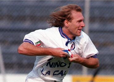 Héctor Adomaitis añora los buenos tiempos que vivió en Cruz Azul