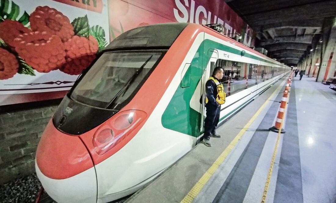 Tren que irá de Buenavista al AIFA ya se encuentra en el anden de la terminal del Suburbano. Foto: Archivo EL UNIVERSAL