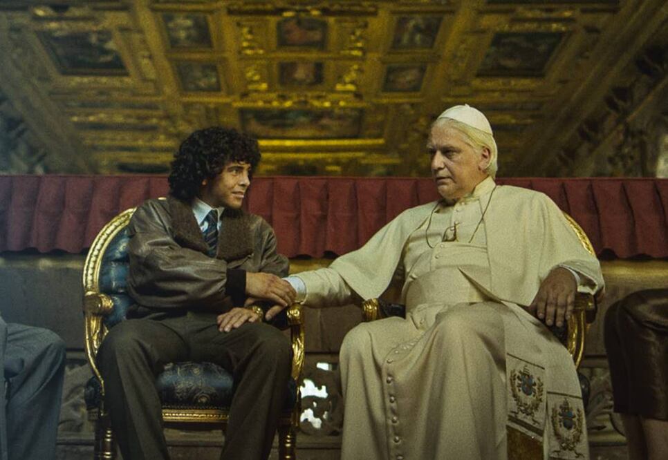 En la serie de Amazon Prime Video se muestran las facetas del deportista, pero también infidelidades y se toca el consumo de drogas.