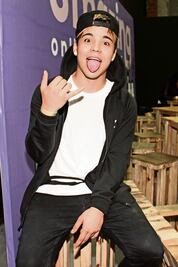 Youtuber pide tolerancia  