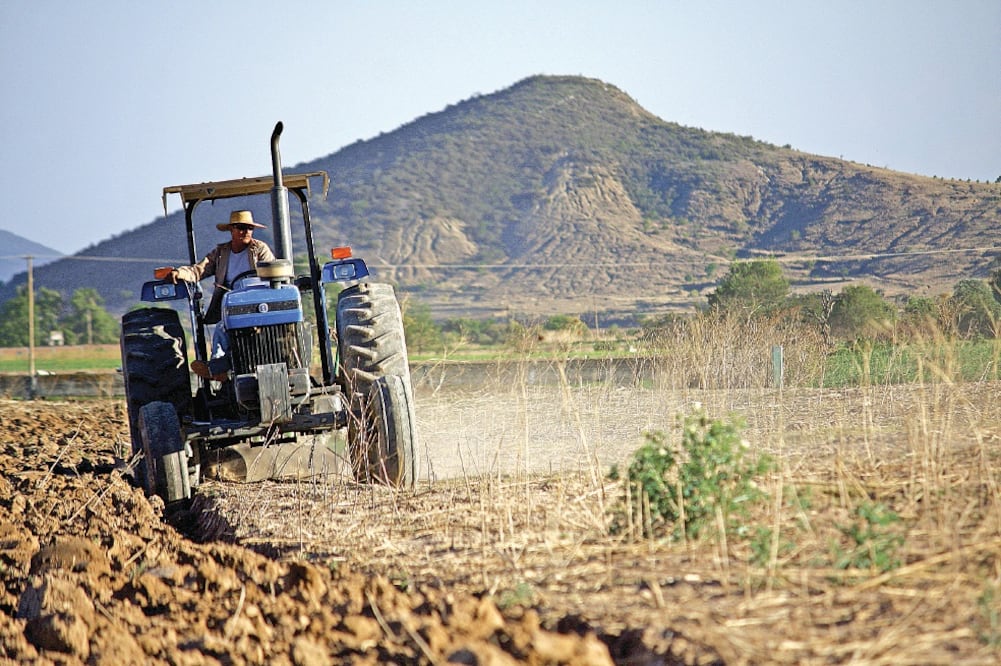 Traslado. Según el BM, 1.7 millones de personas migrarán por menor productividad de cultivos, escasez de agua y mayor nivel del mar (ARCHIVO EL UNIVERSAL)