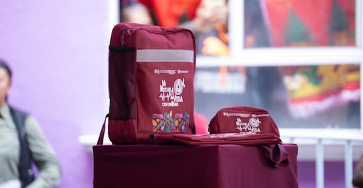 Clara Brugada entrega mochilas de emergencia y detectores de gas; buscan evitar riesgos en unidades habitacionales de CDMX