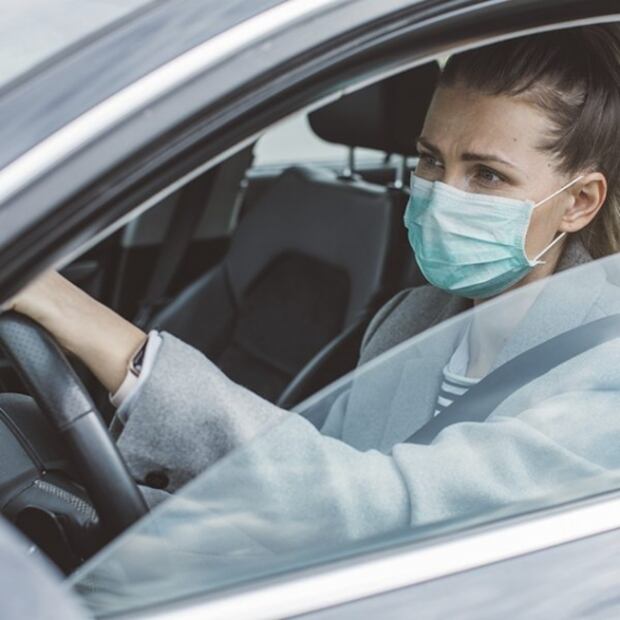 Según estudio, manejar con las ventanas abiertas reduce el riesgo de contagio de Covid-19