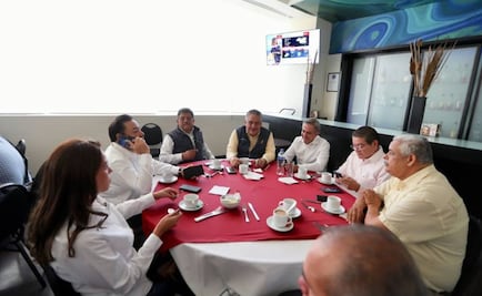 Se encuentran Ebrard y Mancera en Tepic... y no se saludan
