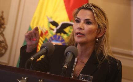 Presidenta interina de Bolivia nombra gabinete de urgencia