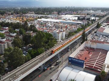 Miedo y prisa: Usuarios de la L 12 del Metro abordan más por necesidad que por gusto