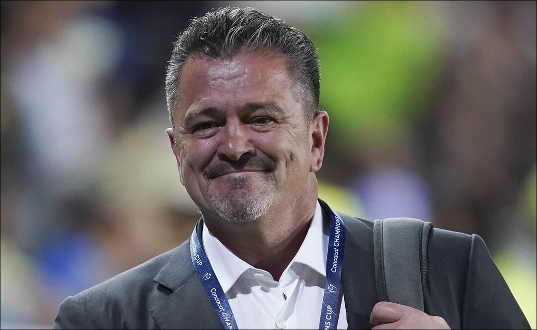 Carlos Hermosillo explotó contra directivo de Juárez. FOTO: Imago7