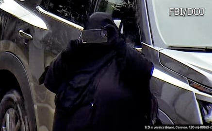 FBI arresta a mujer por planear ataque de bomba en Capitolio de Nueva York; la ligan con el Estado Islámico