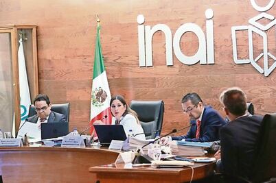 Comisionados del Inai tienen apoyo para auto y gasolina