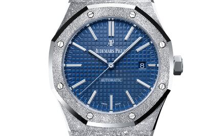 El nuevo Royal Oak Frosted Gold mide 41 mm y es masculino