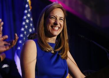 Demócrata Mikie Sherrill gana Nueva Jersey y será gobernadora