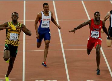 Usain Bolt, campeón mundial de los 200 metros