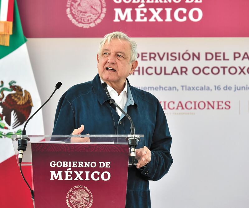 El presidente Andrés Manuel López Obrador dijo que no permitirá que la “sociedad civil empresarial” entregue recursos para apoyar a candidatos de cara a las elecciones de 2021. PRESIDENCIA
