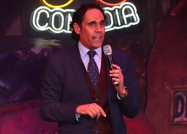 Israel Jaitovich hace de todo en Distrito Comedia