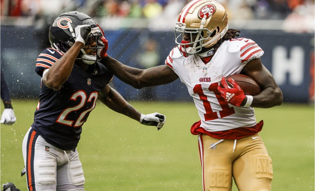La lluvia fue protagonista en Soldier Field / Foto: EFE
