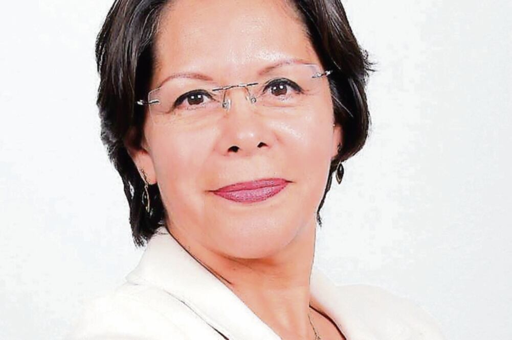 ¿Rueda primera cabeza por ola de feminicidios?