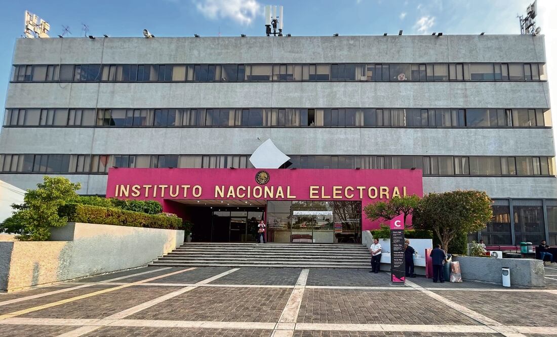 INE busca arreglar el sufragio desde el extranjero