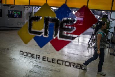 Venezuela: Aplazan elección de alcaldes y gobernadores para 2017
