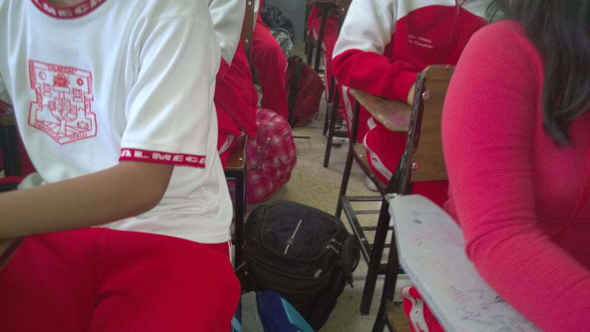 Operativo en abril de 2016 en secundaria de Izcalli. FOTO: Archivo/Juan Manuel Barrera